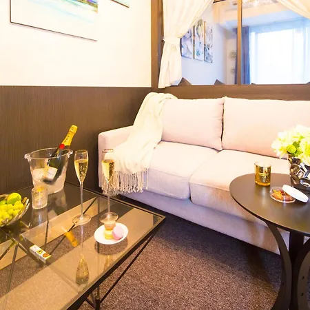 @Rlis_House 難波 大阪 Room photo